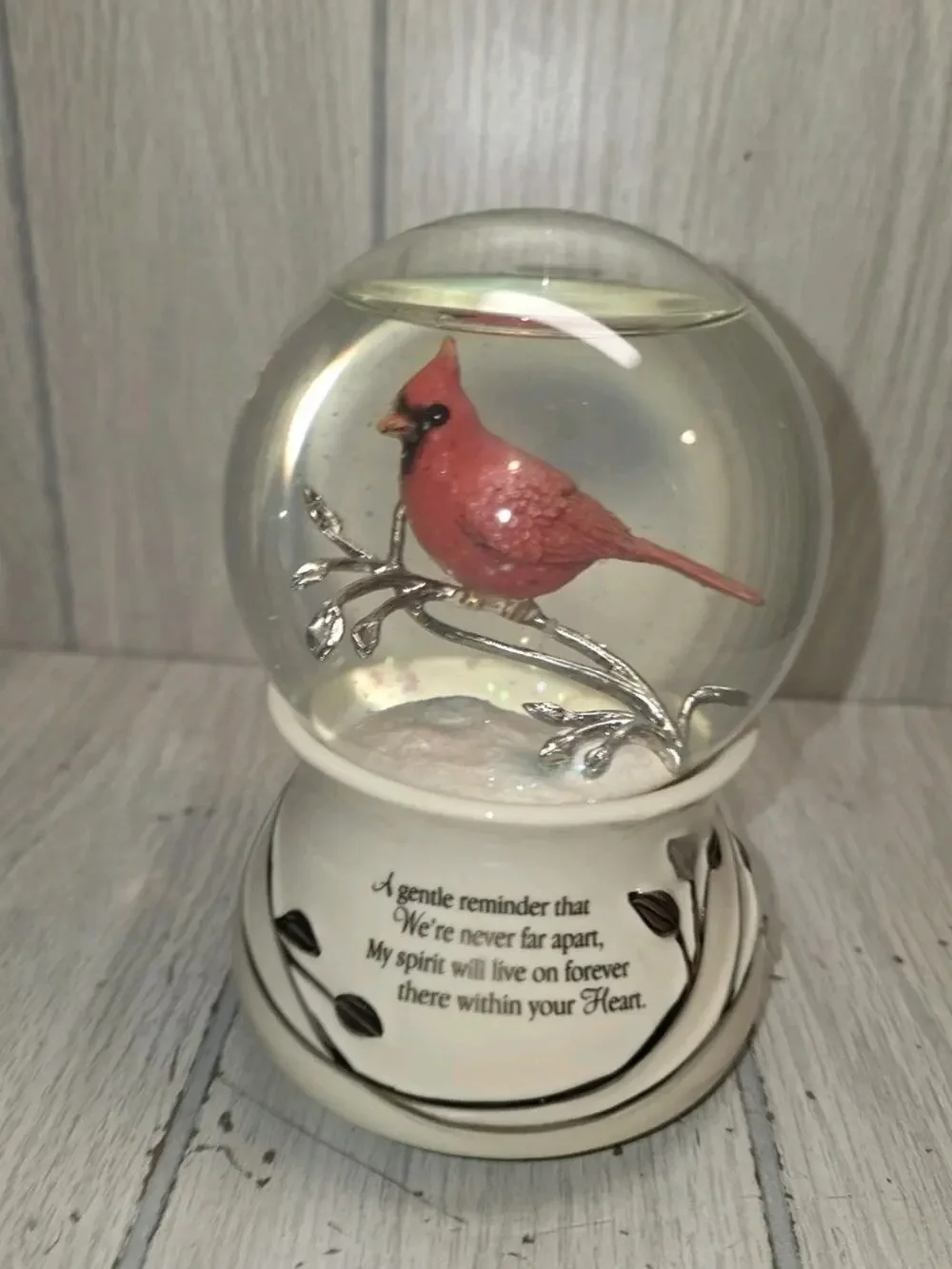 The Bradford Exchange Messenger from Heaven Memorial Cardinal Glitter Globe